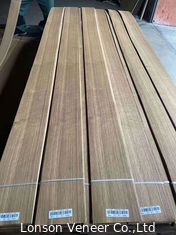 Tấm phủ gỗ sồi xẻ dày 0,6mm MDF Veneer hạt gỗ ẩm 8%