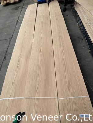 Crown Cut Red Oak Veneer Thickness 0.5mm Wood Veneer panel AAA