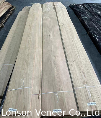 Độ dày 0,50mm Châu Âu White Oak Veneer Knotty Oak hàng hóa trong kho 60.000/SQM