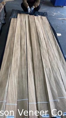 Độ dày 0,55mm Rough Saw European White Oak Veneer Panel A / B Grade