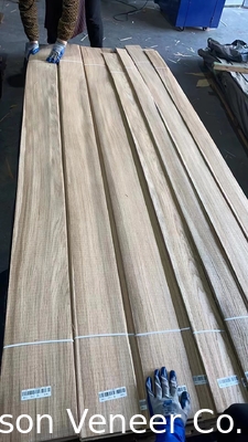 Độ dày 0,55mm Rough Saw European White Oak Veneer Panel A / B Grade