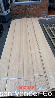 Bàn gỗ Oak Đỏ Veneer Quercus 0.5mm lớp AA trong kho 100.000 m2