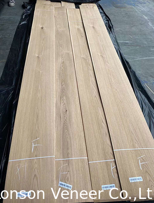 White Oak Thickness 0.4mm Wood Veneer Knotty Grade Giá thuận lợi
