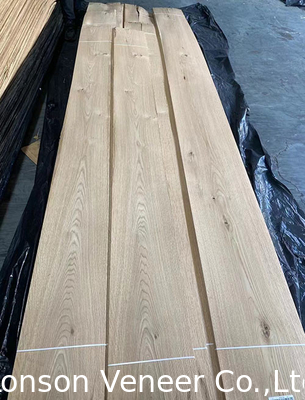 2.0mm Notty White Oak Wood Veneer Nhiều phong cách Sản phẩm trong kho