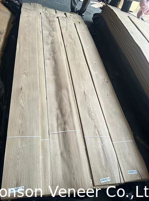 0.5mm Knotty Grade White Oak Wood Veneer cho cửa đồ nội thất kiểu retro