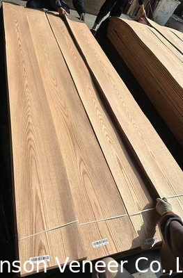Hạt núi American Red Oak Veneer Panel AA Grade Độ dày 0,5mm