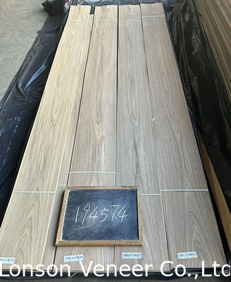 Crown cắt American Walnut Veneer tự nhiên AA lớp dày 0.42mm Màu sắc nhẹ
