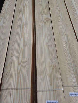 0.6mm Veneer gỗ thông Nga tự nhiên, bảng A cấp, Crown Cut