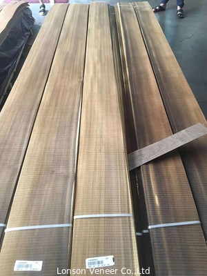 Ván gỗ thông bốc khói cắt thô 0,70MM cho thiết kế tùy chỉnh